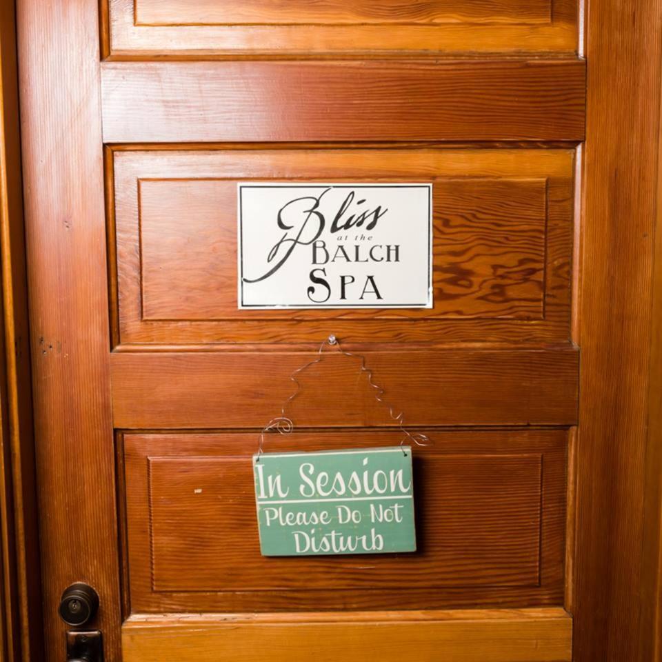 Balch Hotel Dufur Extérieur photo