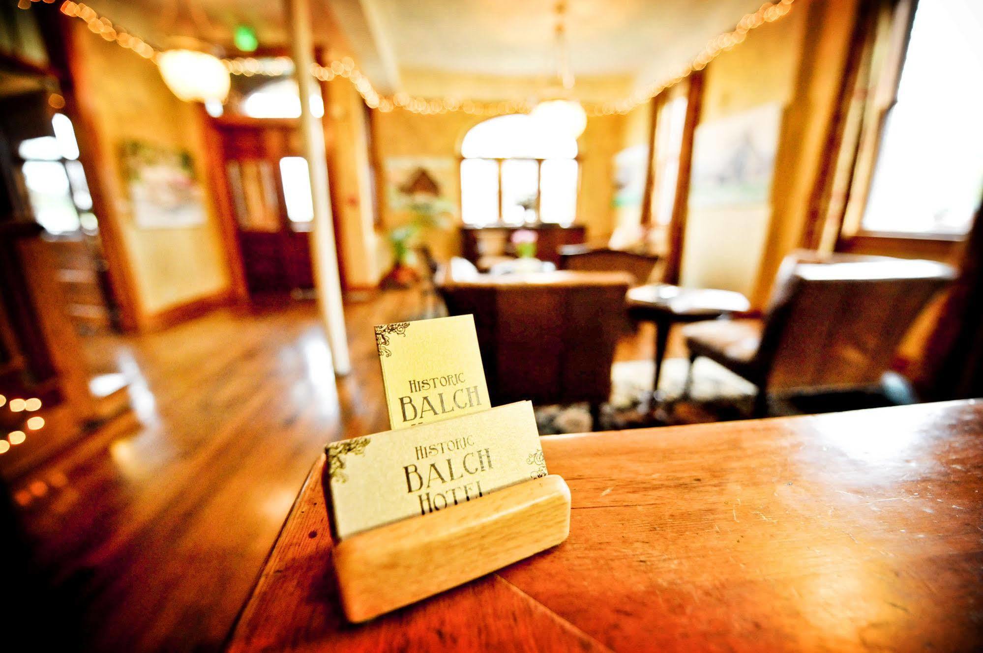 Balch Hotel Dufur Extérieur photo